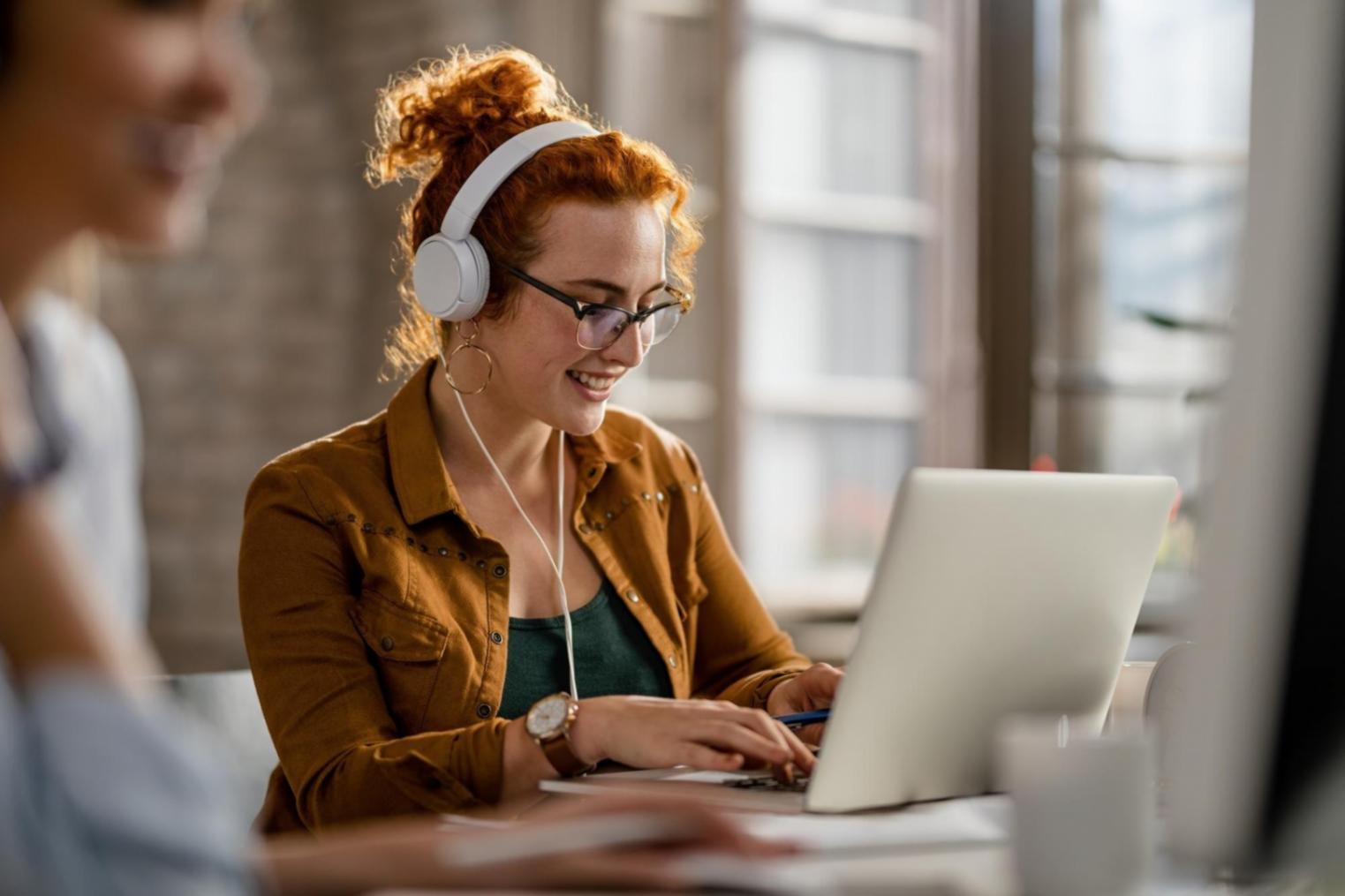 Analyse de tableaux de bord financiers et indicateurs de performance budgétaire