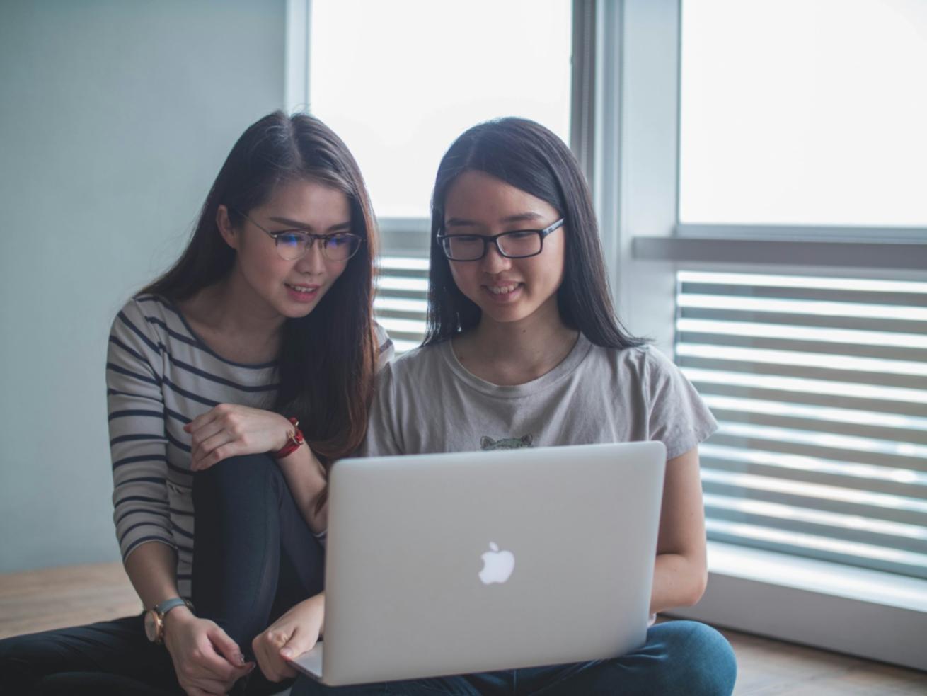Session pratique d'analyse de métriques budgétaires avec données réelles